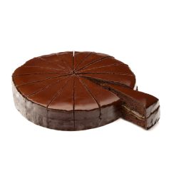 Sacher torta szeletelt Europastry